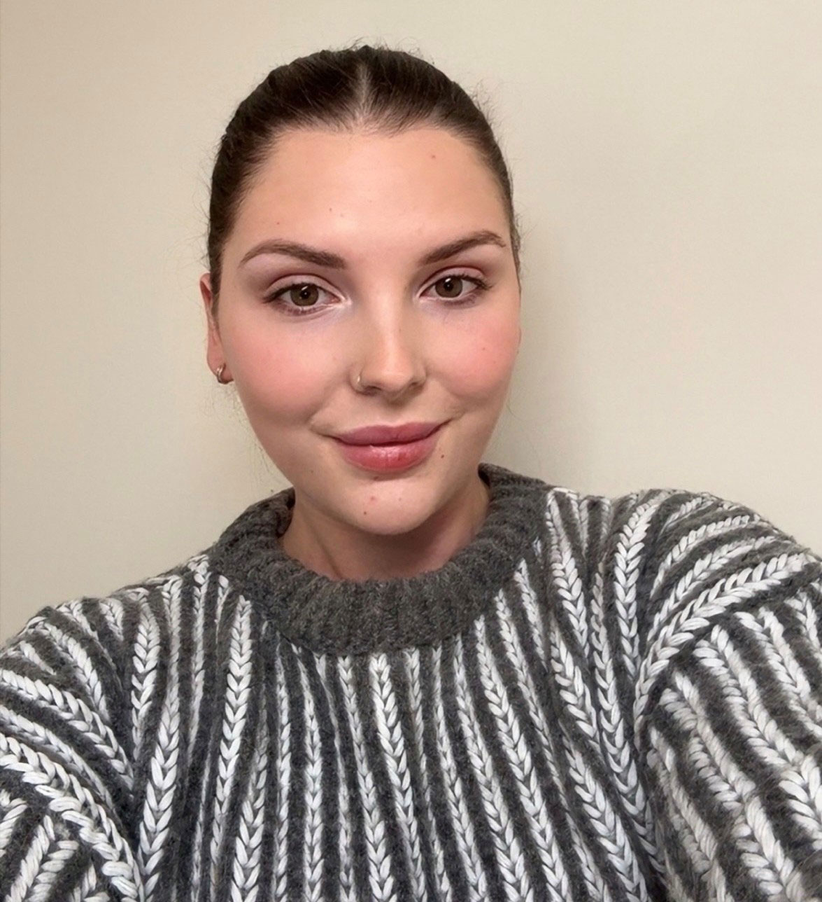 Molly-Witcomb---Website-Profile-Picture